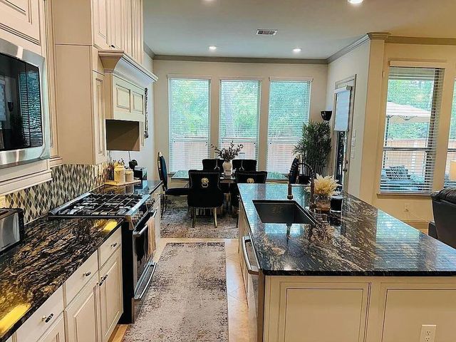 226 Skybranch Court, Conroe, TX 77304