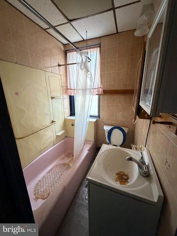 535 MINOR ST, Reading, PA 19602