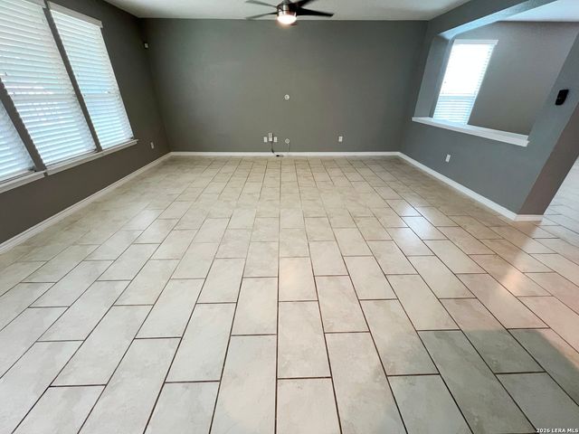 7915 Stalemate Cove, San Antonio, TX 78254