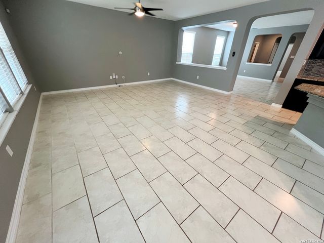 7915 Stalemate Cove, San Antonio, TX 78254