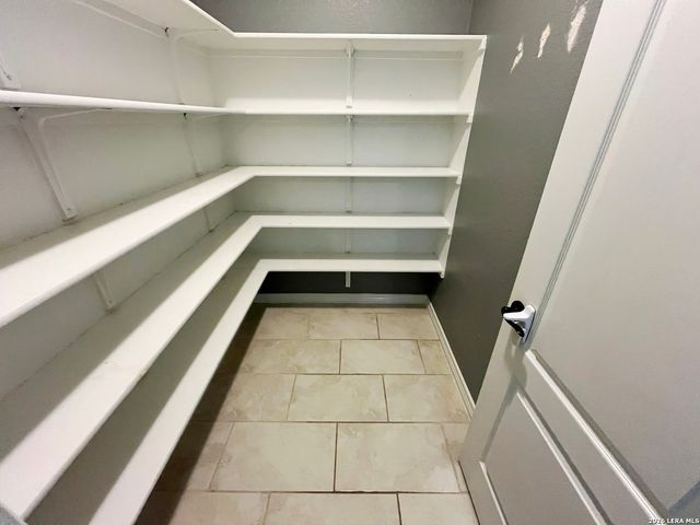 7915 Stalemate Cove, San Antonio, TX 78254