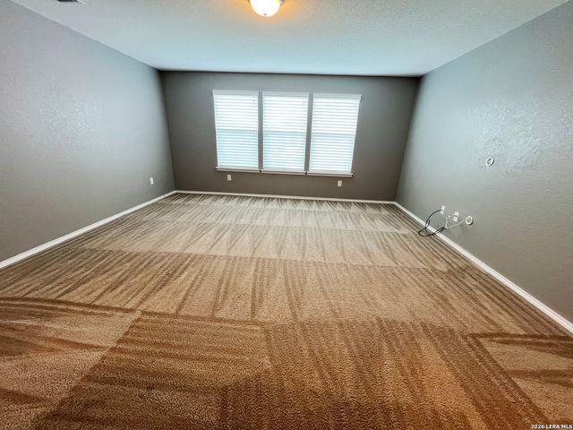 7915 Stalemate Cove, San Antonio, TX 78254