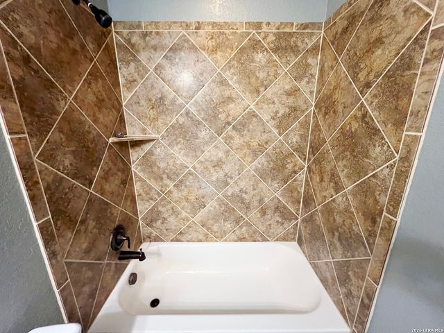 7915 Stalemate Cove, San Antonio, TX 78254