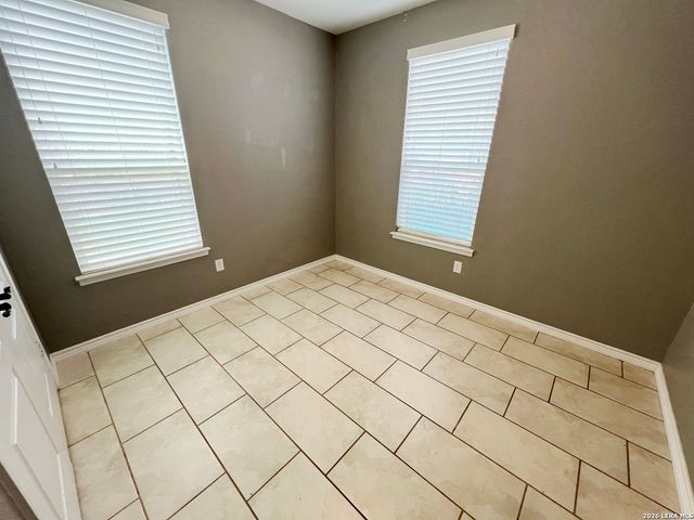 7915 Stalemate Cove, San Antonio, TX 78254