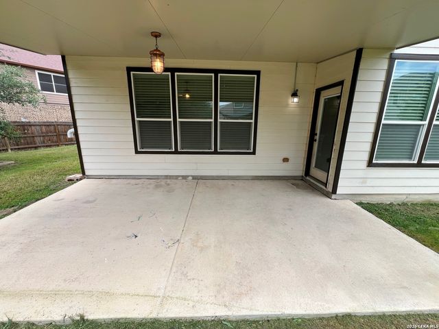 7915 Stalemate Cove, San Antonio, TX 78254