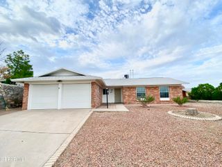 308 CABARET Drive, El Paso, TX 79912