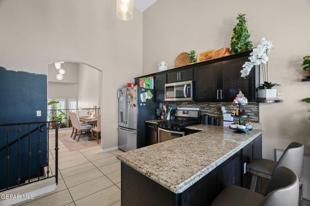 7833 ENCHANTED TRAIL Drive, El Paso, TX 79911