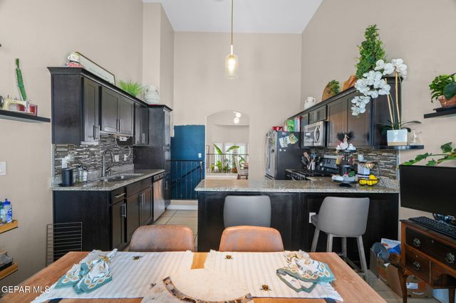 7833 ENCHANTED TRAIL Drive, El Paso, TX 79911