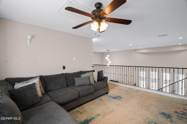 7833 ENCHANTED TRAIL Drive, El Paso, TX 79911