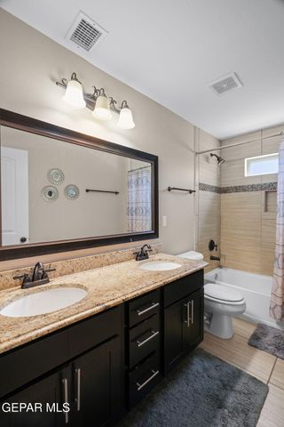 7833 ENCHANTED TRAIL Drive, El Paso, TX 79911