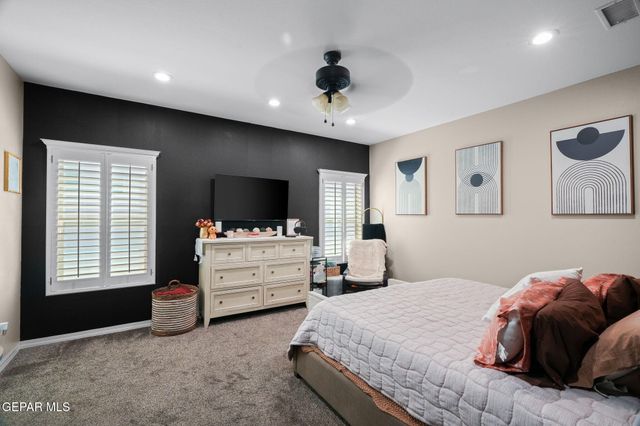 7833 ENCHANTED TRAIL Drive, El Paso, TX 79911