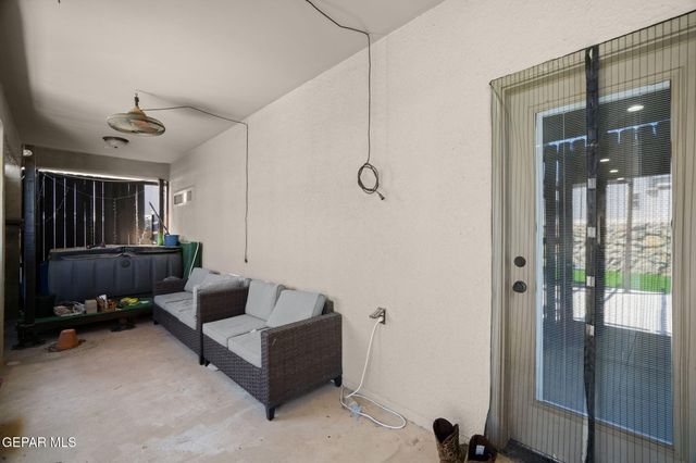 7833 ENCHANTED TRAIL Drive, El Paso, TX 79911