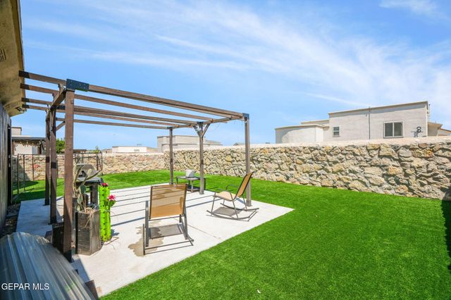 7833 ENCHANTED TRAIL Drive, El Paso, TX 79911