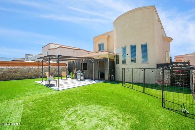 7833 ENCHANTED TRAIL Drive, El Paso, TX 79911