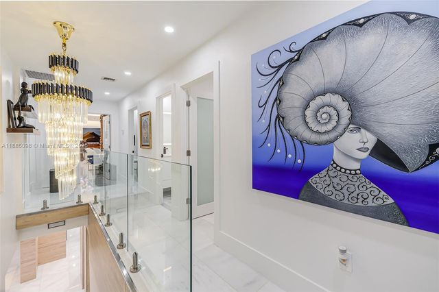 8761 SW 56th St, Miami, FL 33165