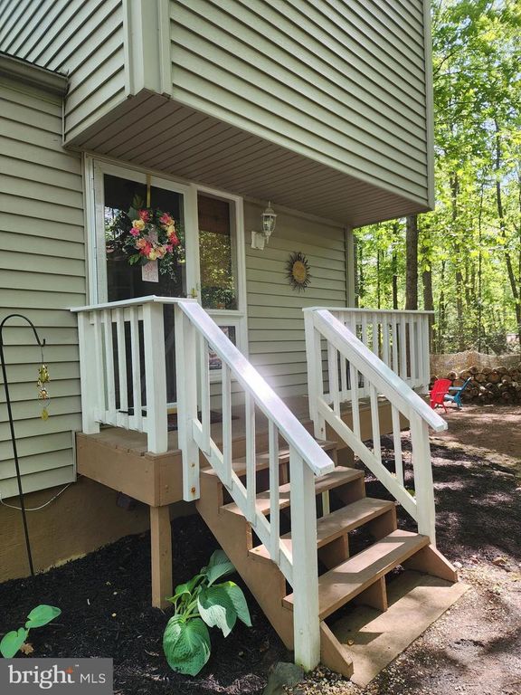 207 CUMBERLAND CIR, Locust Grove, VA 22508