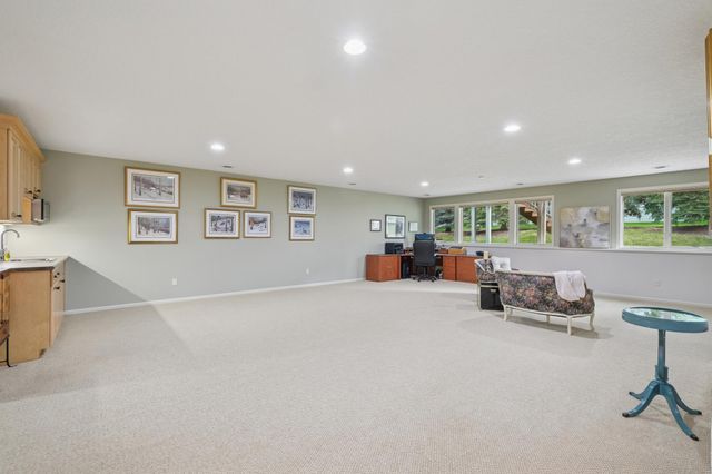 3832 Linden Drive E, Medina, MN 55340