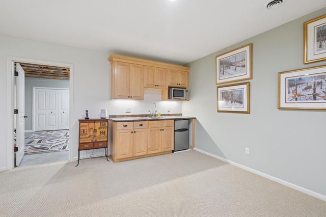 3832 Linden Drive E, Medina, MN 55340