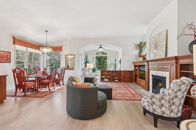 3832 Linden Drive E, Medina, MN 55340