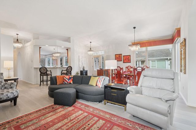 3832 Linden Drive E, Medina, MN 55340