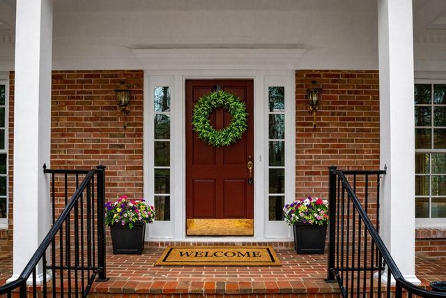 302 Brookwood Lane, La Fayette, GA 30728