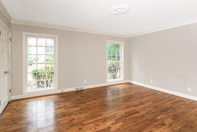 302 Brookwood Lane, La Fayette, GA 30728