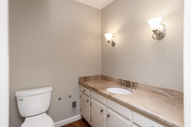 302 Brookwood Lane, La Fayette, GA 30728