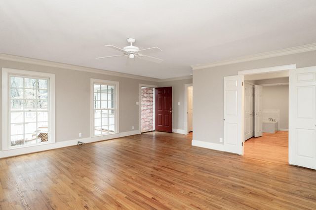 302 Brookwood Lane, La Fayette, GA 30728