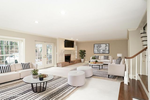 302 Brookwood Lane, La Fayette, GA 30728