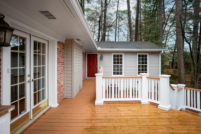 302 Brookwood Lane, La Fayette, GA 30728