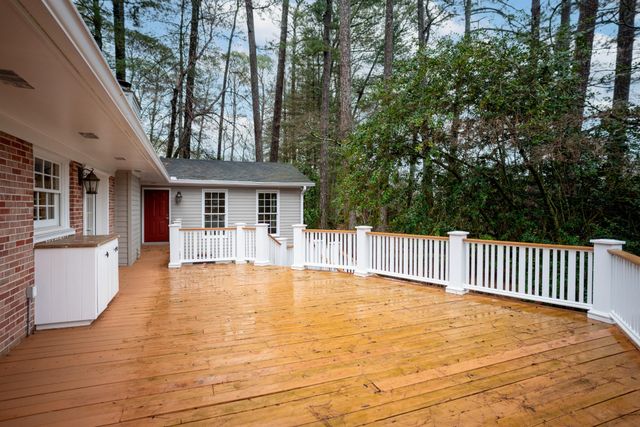 302 Brookwood Lane, La Fayette, GA 30728