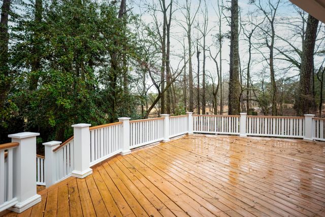 302 Brookwood Lane, La Fayette, GA 30728