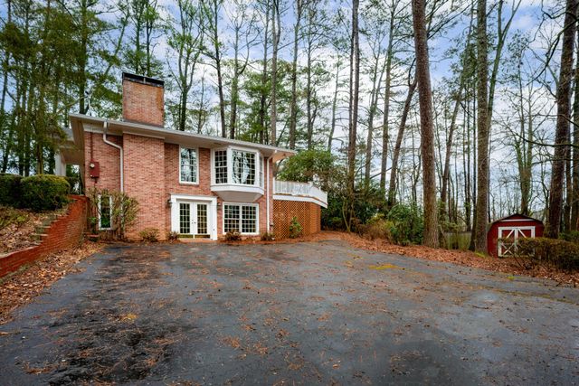 302 Brookwood Lane, La Fayette, GA 30728