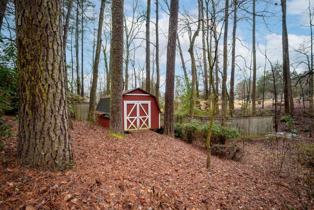 302 Brookwood Lane, La Fayette, GA 30728