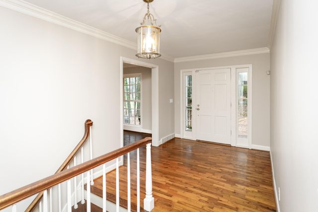 302 Brookwood Lane, La Fayette, GA 30728