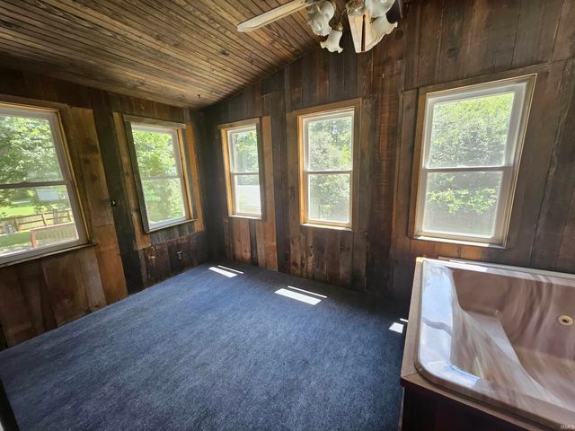 2251 Viehe Drive, Evansville, IN 47725