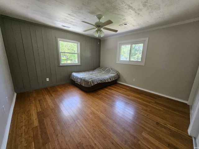 2251 Viehe Drive, Evansville, IN 47725