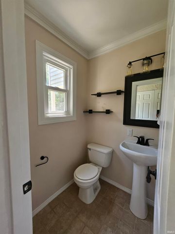 2251 Viehe Drive, Evansville, IN 47725