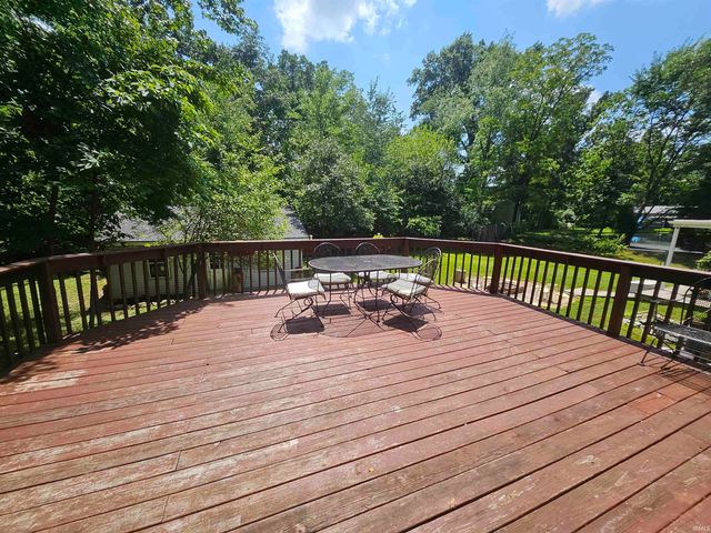 2251 Viehe Drive, Evansville, IN 47725