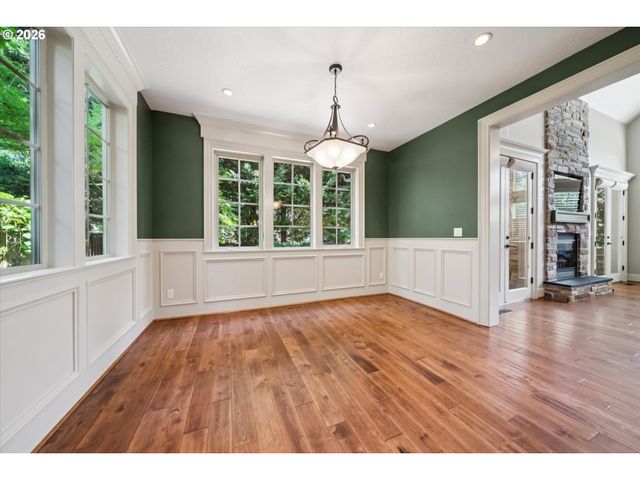 18086 JENIFERS Way, Lake Oswego, OR 97035