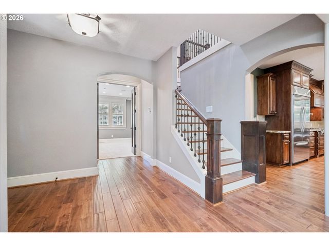 18086 JENIFERS Way, Lake Oswego, OR 97035
