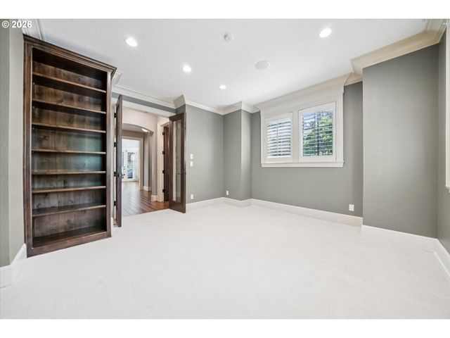 18086 JENIFERS Way, Lake Oswego, OR 97035