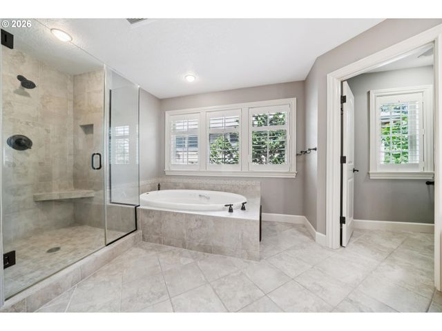 18086 JENIFERS Way, Lake Oswego, OR 97035