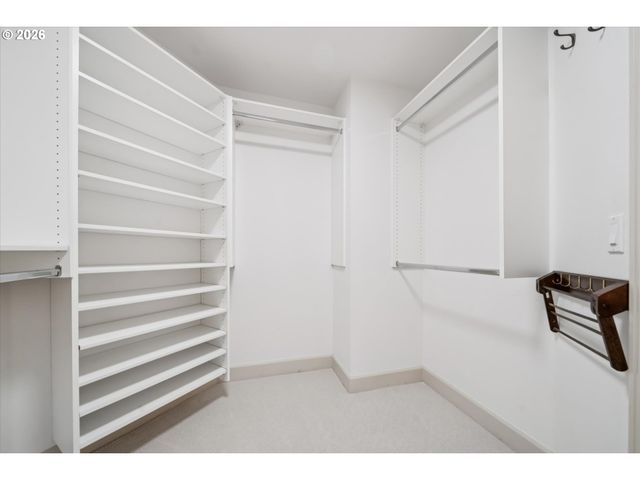 18086 JENIFERS Way, Lake Oswego, OR 97035