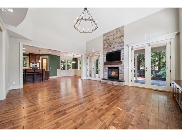 18086 JENIFERS Way, Lake Oswego, OR 97035
