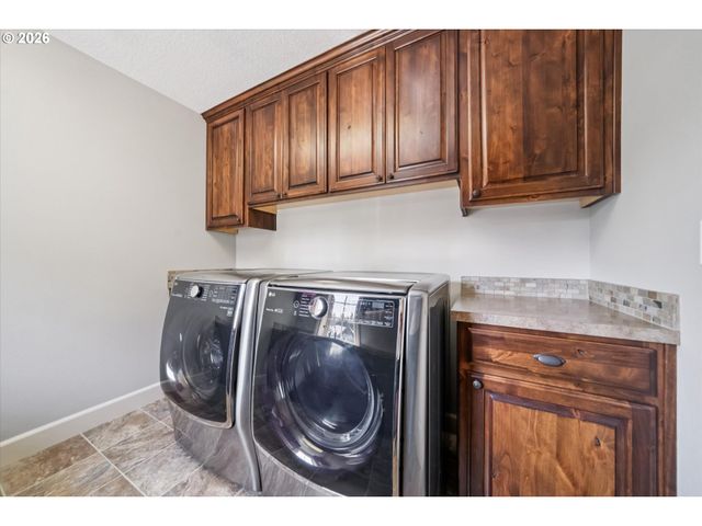18086 JENIFERS Way, Lake Oswego, OR 97035