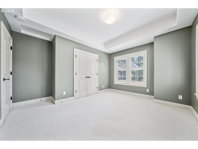 18086 JENIFERS Way, Lake Oswego, OR 97035