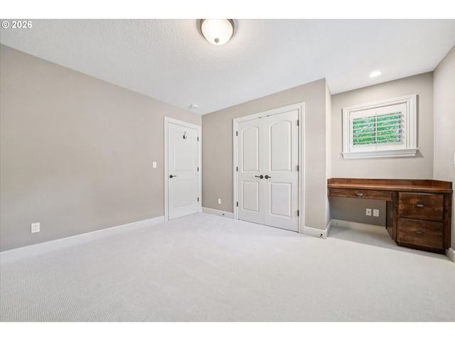 18086 JENIFERS Way, Lake Oswego, OR 97035