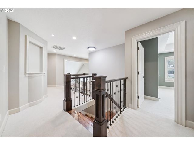 18086 JENIFERS Way, Lake Oswego, OR 97035