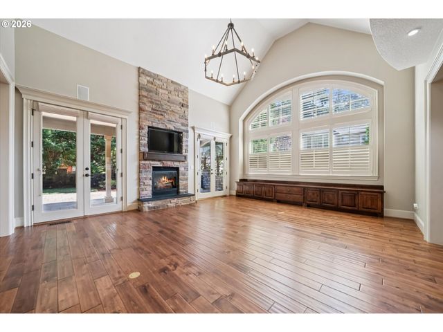 18086 JENIFERS Way, Lake Oswego, OR 97035